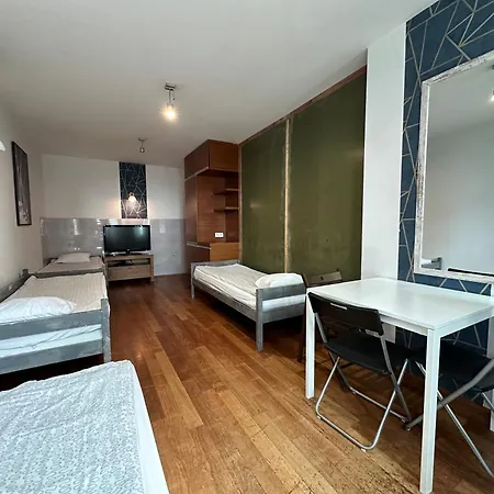 Centrum/ In Centre Hostel *